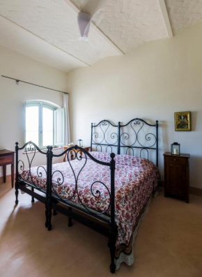 Гостиница Agriturismo Le Tassinaie  Кастеллина Мариттима